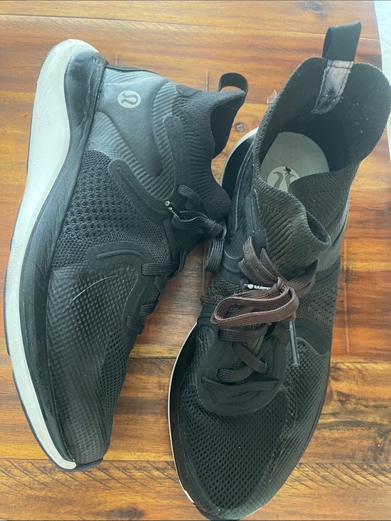 Shoes - Lululemon Athletica Black High-Top Sneakers size 8